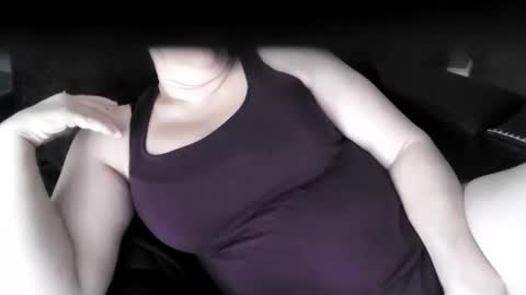 Snapshot of msmomy69 chatting on 03/17/26, 03:26 msmomy69 online show from 03/17/26, 03:26