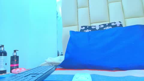 FERNANDA 3 online show from 10/28/25, 03:10