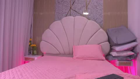 Snapshot of mssburbuja chatting on 05/06/26, 03:02 Manuela online show from 05/06/26, 03:02