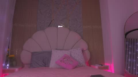 Snapshot of mssburbuja chatting on 05/08/26, 03:23 Manuela online show from 05/08/26, 03:23