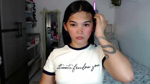 tefany online show from 10/05/25, 01:42