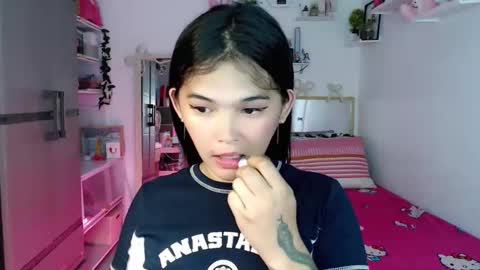 tefany online show from 10/06/25, 05:43