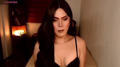 Snapshot of msveeyxo1 chatting on 04/05/26, 12:46 Veey online show from 04/05/26, 12:46
