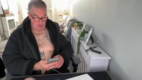 Snapshot of mtb1697 chatting on 11/01/25, 10:28 mtb1697 online show from 11/01/25, 10:28