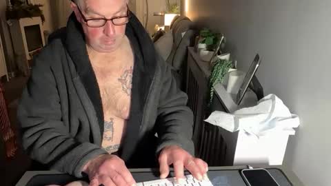 Snapshot of mtb1697 chatting on 12/21/25, 12:29 mtb1697 online show from 12/21/25, 12:29