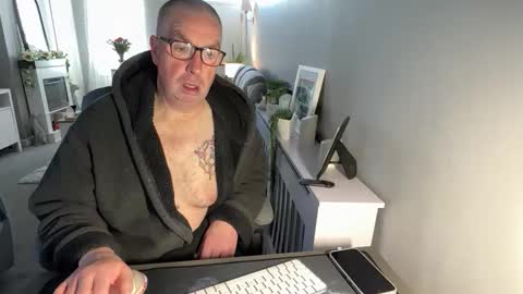 Snapshot of mtb1697 chatting on 02/17/26, 10:01 mtb1697 online show from 02/17/26, 10:01