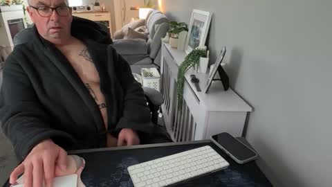 Snapshot of mtb1697 chatting on 03/02/26, 08:32 mtb1697 online show from 03/02/26, 08:32