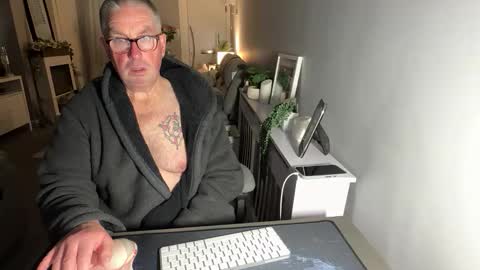 Snapshot of mtb1697 chatting on 03/09/26, 11:31 mtb1697 online show from 03/09/26, 11:31