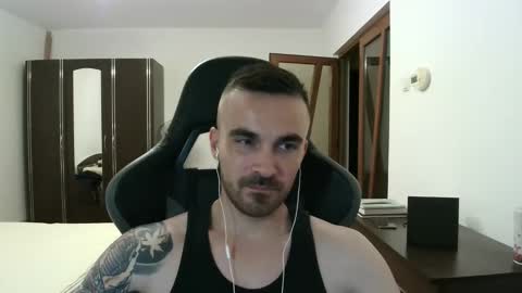 Victor online show from 10/10/25, 03:55