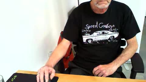 Snapshot of mucfag chatting on 05/15/26, 02:35 mucfag online show from 05/15/26, 02:35