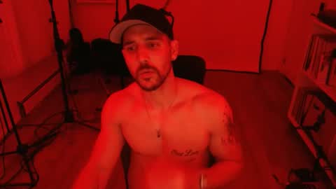 Snapshot of muchachote_ chatting on 02/08/26, 04:38 muchachote_ online show from 02/08/26, 04:38