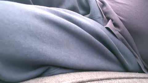 Snapshot of mucker13 chatting on 10/11/25, 12:58 mucker13 online show from 10/11/25, 12:58