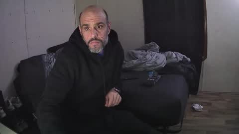 Muffdiver online show from 02/04/26, 02:28