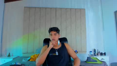 Snapshot of muichiro_tokito1 chatting on 01/11/25, 08:22 muichiro tokito1 online show from 01/11/25, 08:22