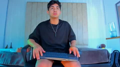 Snapshot of muichiro_tokito1 chatting on 01/17/25, 03:23 muichiro tokito1 online show from 01/17/25, 03:23