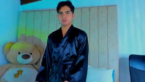 Snapshot of muichiro_tokito1 chatting on 02/07/25, 03:45 muichiro tokito1 online show from 02/07/25, 03:45