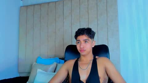 Snapshot of muichiro_tokito1 chatting on 02/09/25, 04:04 muichiro tokito1 online show from 02/09/25, 04:04