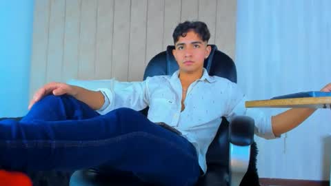 Snapshot of muichiro_tokito1 chatting on 02/27/25, 04:09 muichiro tokito1 online show from 02/27/25, 04:09