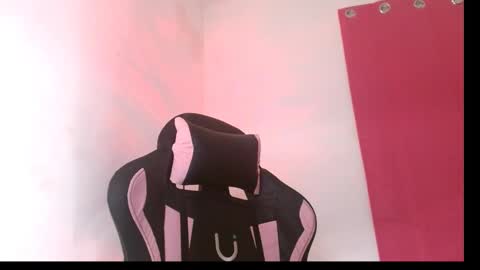 Snapshot of muladefuego chatting on 12/29/24, 09:39 yuli online show from 12/29/24, 09:39