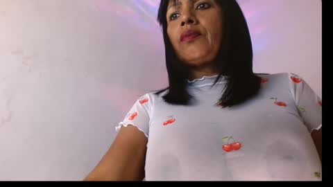 Snapshot of muladefuego chatting on 01/13/25, 06:49 yuli online show from 01/13/25, 06:49