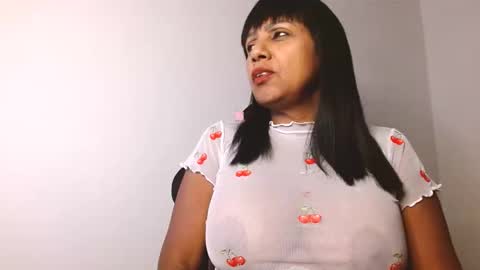Snapshot of muladefuego chatting on 10/04/25, 07:50 yuli online show from 10/04/25, 07:50
