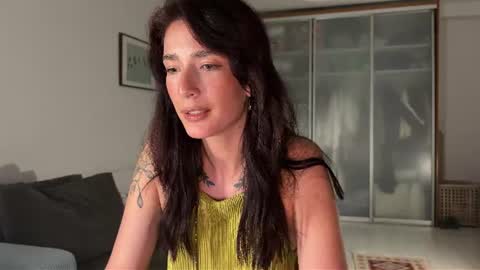 Snapshot of mulaniha chatting on 07/25/26, 06:05 Mulaniha online show from 07/25/26, 06:05