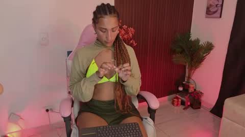HEY GUYS IF YOU LIKE SEXY SHOW YOU ARE IN THE CORRECT PLACE CU WENESDAY PVT OPEN   TRANSMISSION TIME 5 PM - 10 PM COLOMBIA online show from 06/25/26, 01:38