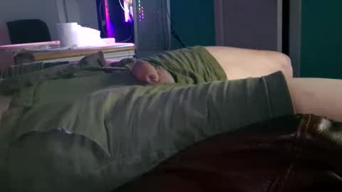 Snapshot of mulisiwy chatting on 12/17/25, 07:09 siwy online show from 12/17/25, 07:09