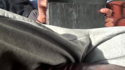 Snapshot of mullato_milkshake chatting on 11/23/25, 08:52 Kai online show from 11/23/25, 08:52