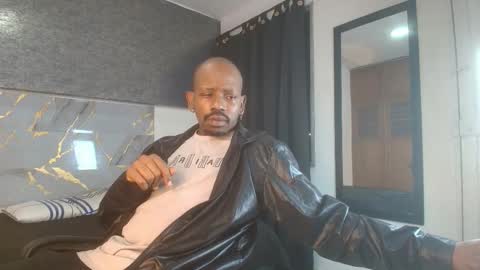 Muller Asher online show from 11/19/25, 04:56