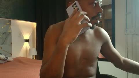 Muller Asher online show from 11/22/25, 04:33