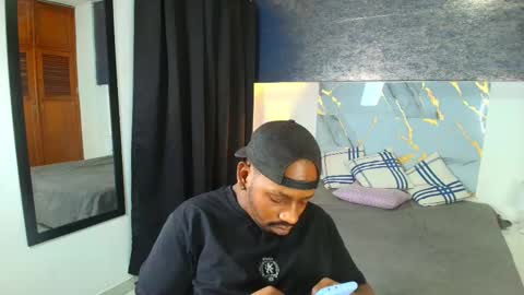 Muller Asher online show from 11/30/25, 03:43