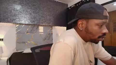 Muller Asher online show from 12/14/25, 04:40