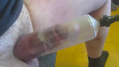 Snapshot of multiplecumandorgasm chatting on 03/05/25, 09:05 Juicy German Cock online show from 03/05/25, 09:05