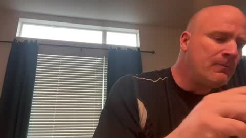 Snapshot of multipopper chatting on 02/23/25, 10:42 multipopper online show from 02/23/25, 10:42