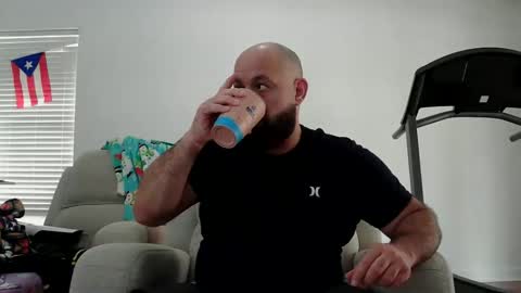 Snapshot of munchies420 chatting on 03/16/26, 07:18 Bearded online show from 03/16/26, 07:18