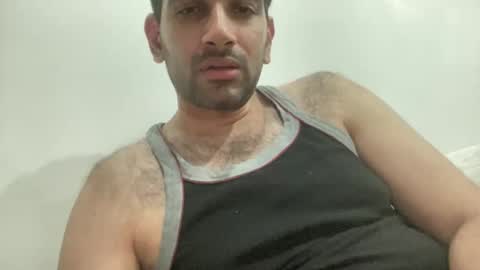 Snapshot of munnabobby2008 chatting on 01/15/25, 12:15 munnabobby2008 online show from 01/15/25, 12:15