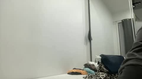 Snapshot of munnabobby2008 chatting on 02/10/25, 01:11 munnabobby2008 online show from 02/10/25, 01:11