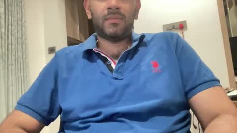 Snapshot of munnabobby2008 chatting on 03/10/25, 04:35 munnabobby2008 online show from 03/10/25, 04:35