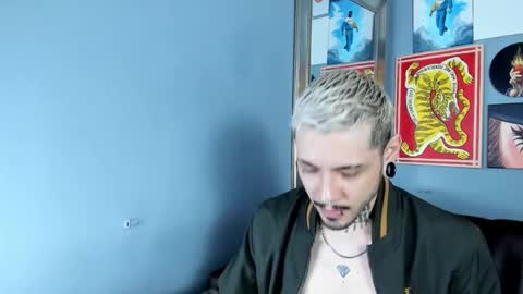 Snapshot of murdockh chatting on 03/19/26, 03:43 murdok online show from 03/19/26, 03:43
