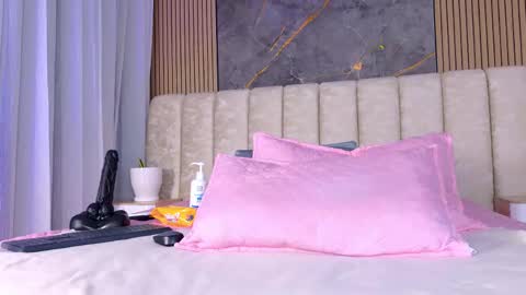 Snapshot of muriel_belovv chatting on 03/28/26, 03:17 Tell me Sofi online show from 03/28/26, 03:17