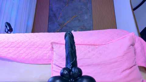 Snapshot of muriel_belovv chatting on 04/15/26, 03:13 Tell me Sofi online show from 04/15/26, 03:13
