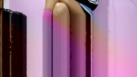 Snapshot of murielbrown chatting on 01/25/25, 01:43 Muriel online show from 01/25/25, 01:43