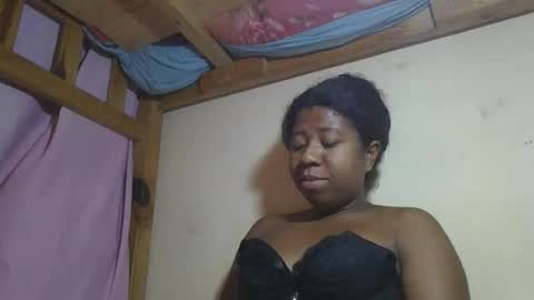 Snapshot of murielleee chatting on 03/29/26, 07:47 murielleee online show from 03/29/26, 07:47