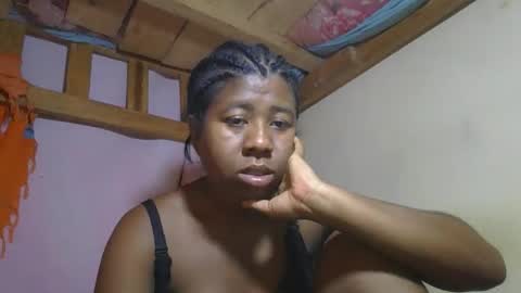 Snapshot of murielleee chatting on 03/31/26, 08:37 murielleee online show from 03/31/26, 08:37