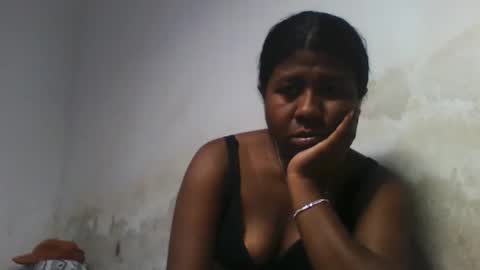 Snapshot of murielleee chatting on 05/13/26, 07:55 murielleee online show from 05/13/26, 07:55