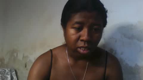 Snapshot of murielleee chatting on 05/19/26, 07:47 murielleee online show from 05/19/26, 07:47
