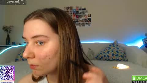 Snapshot of murrrworren chatting on 02/14/25, 11:53 Mira online show from 02/14/25, 11:53