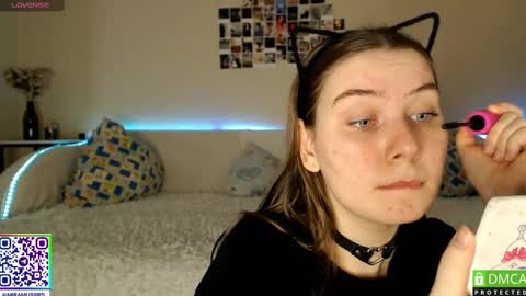 Snapshot of murrrworren chatting on 02/25/25, 05:52 Mira online show from 02/25/25, 05:52