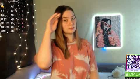 Snapshot of murrrworren chatting on 12/19/25, 09:11 Mira online show from 12/19/25, 09:11